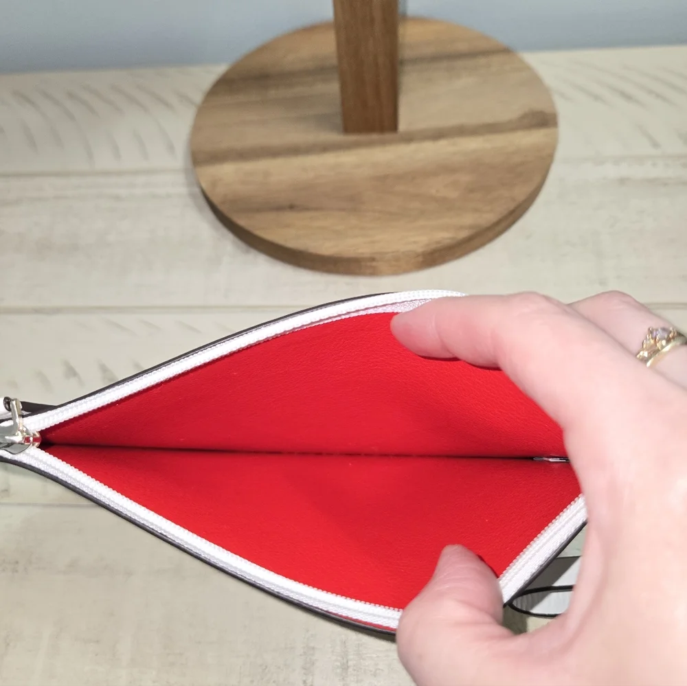 Kate Spade New York White Pebble Leather Rainbow Skinny Wristlet/Clutch NWOT - Picture 9 of 9